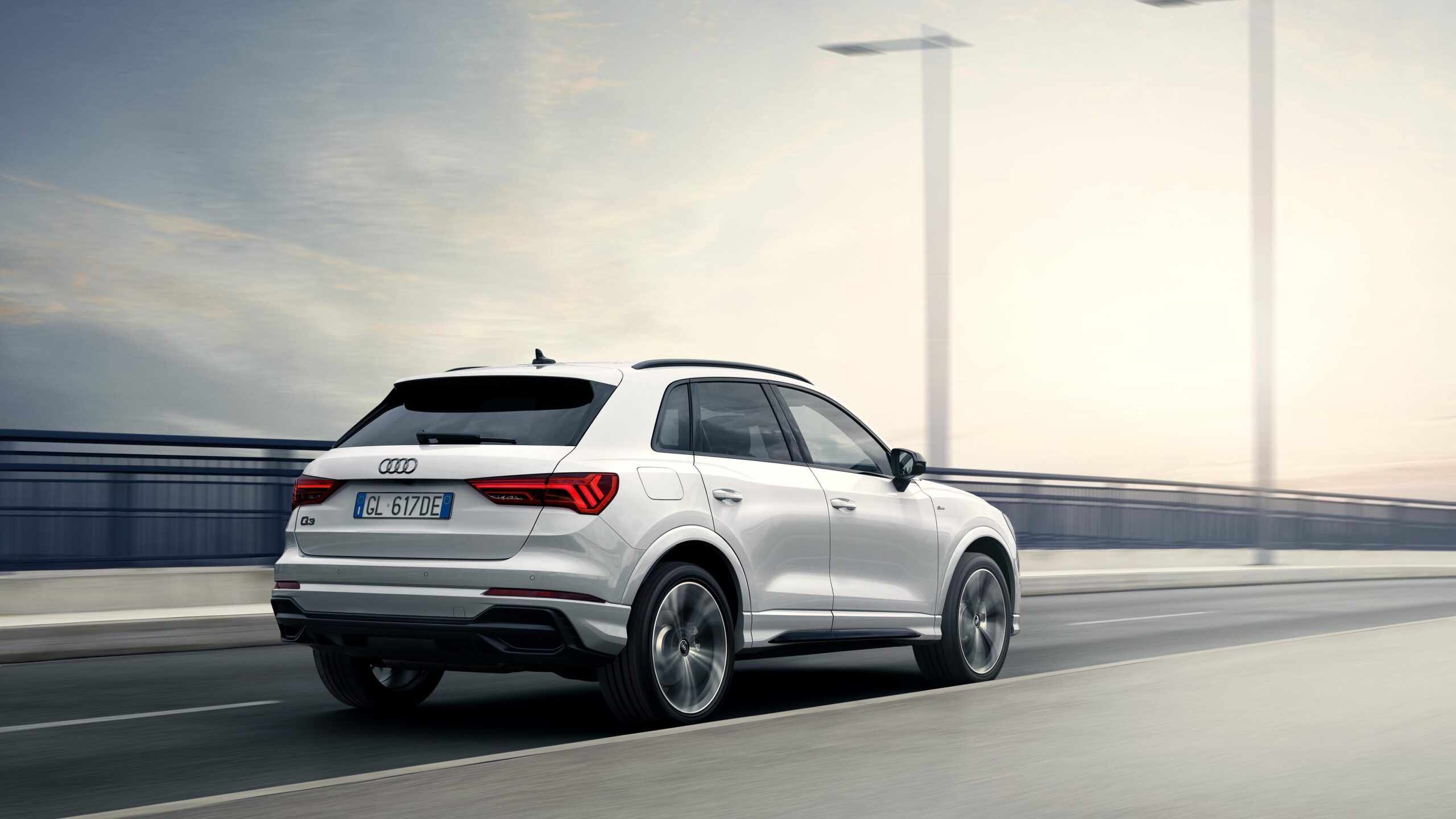 Audi A3, Q3 e Q5 Identity Black: dotazioni, motori, prezzo 