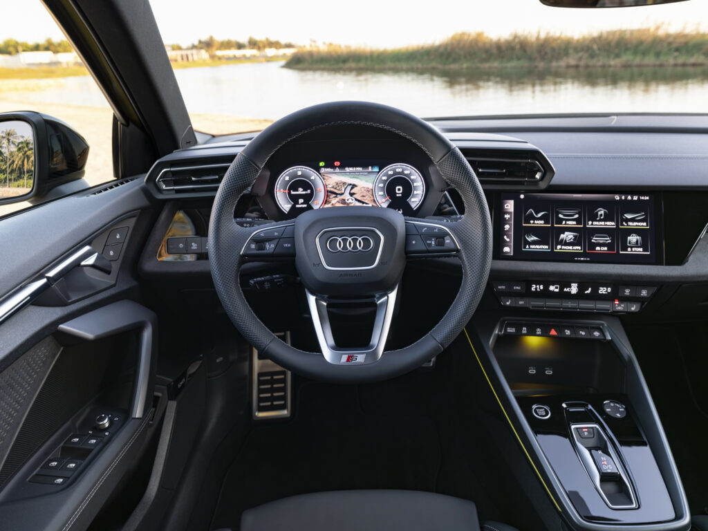 Nuova Audi A3 allstreet cockpit